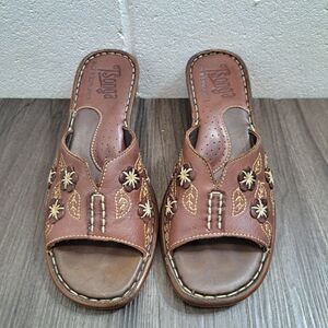 Tsonga Wedge Sandals. Brown Leather Stitched With Flowers Casual Slides Size 6